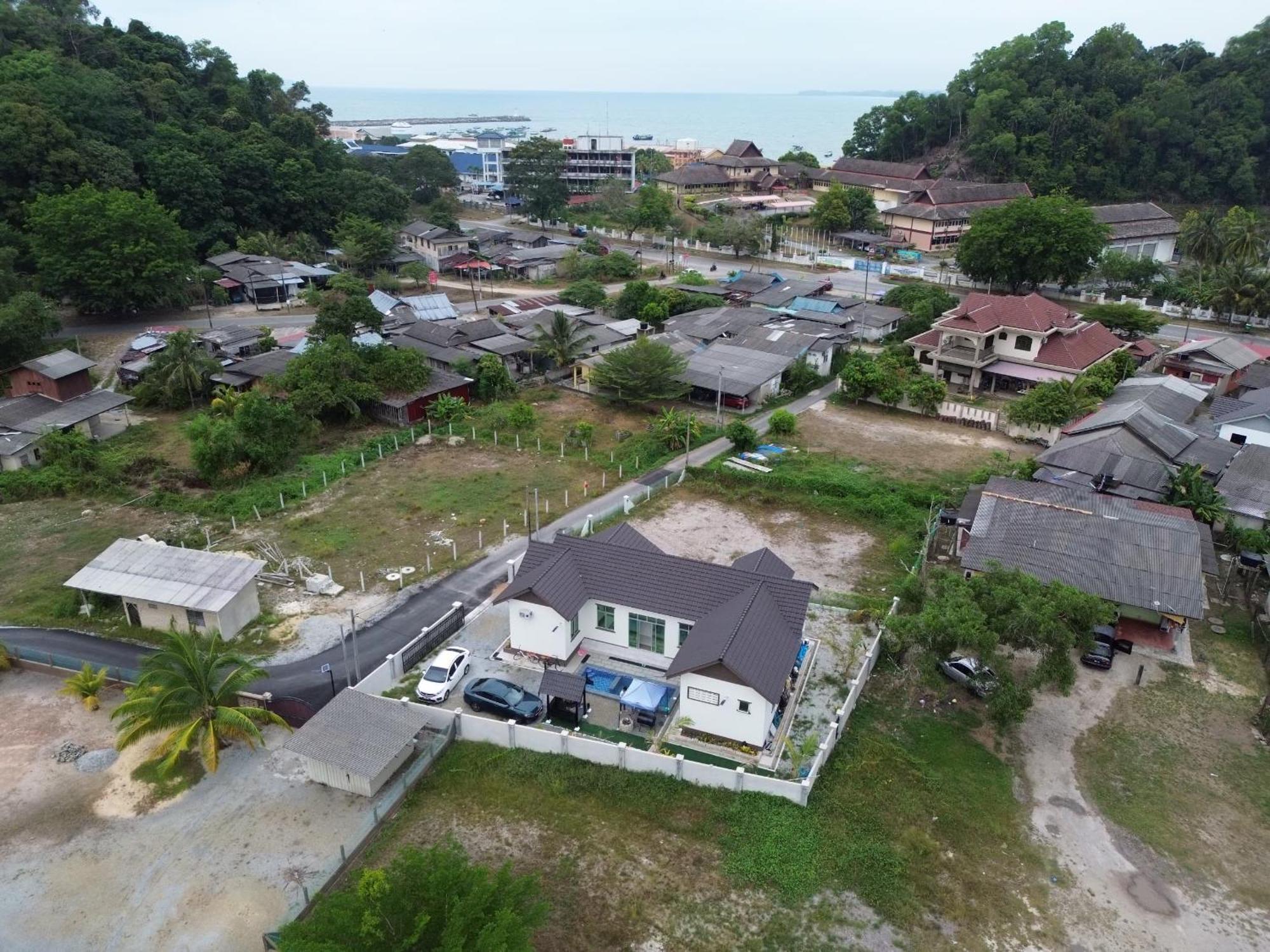 Villa The Broms Kuala Terengganu